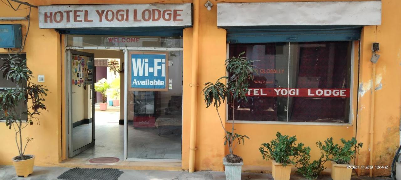 Hotel Yogi Lodge Khajuraho Exterior photo