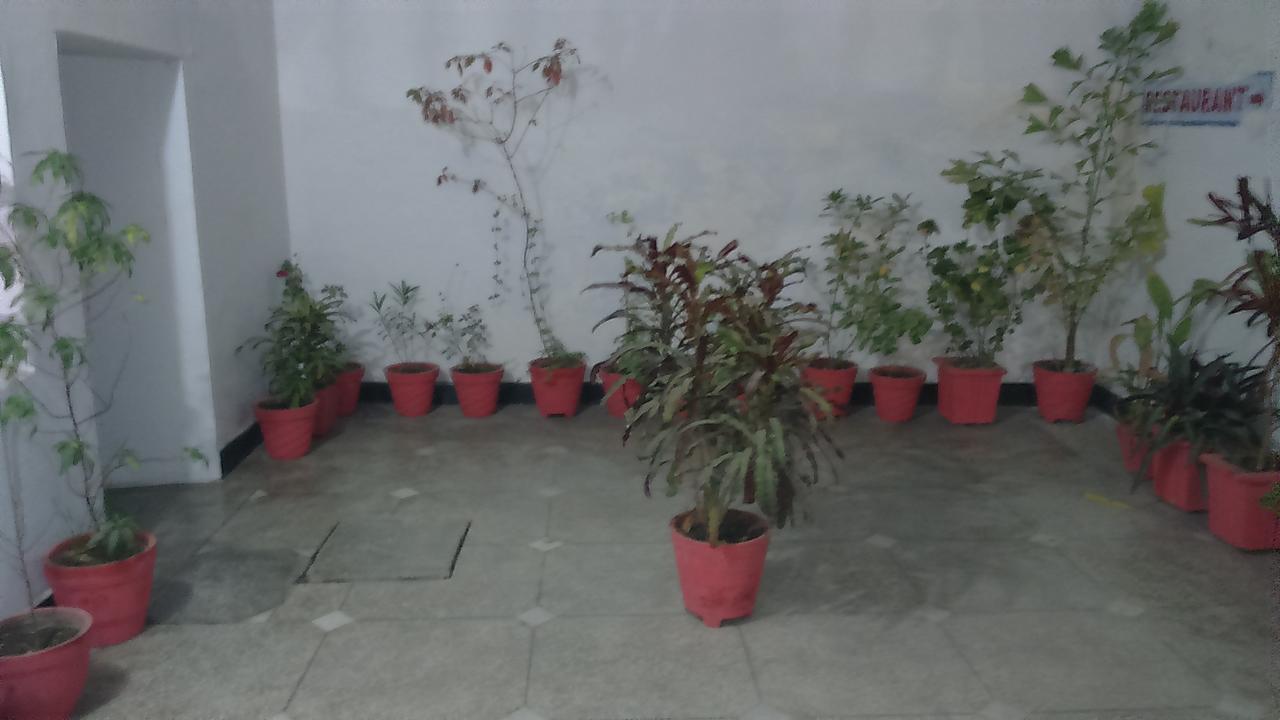 Hotel Yogi Lodge Khajuraho Exterior photo