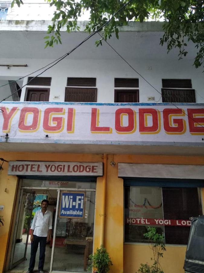 Hotel Yogi Lodge Khajuraho Exterior photo